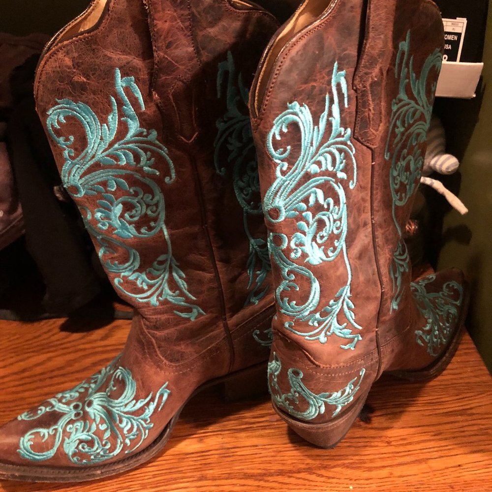 Corral Dark Brown and Turquoise Dahlia Embroidered Boots